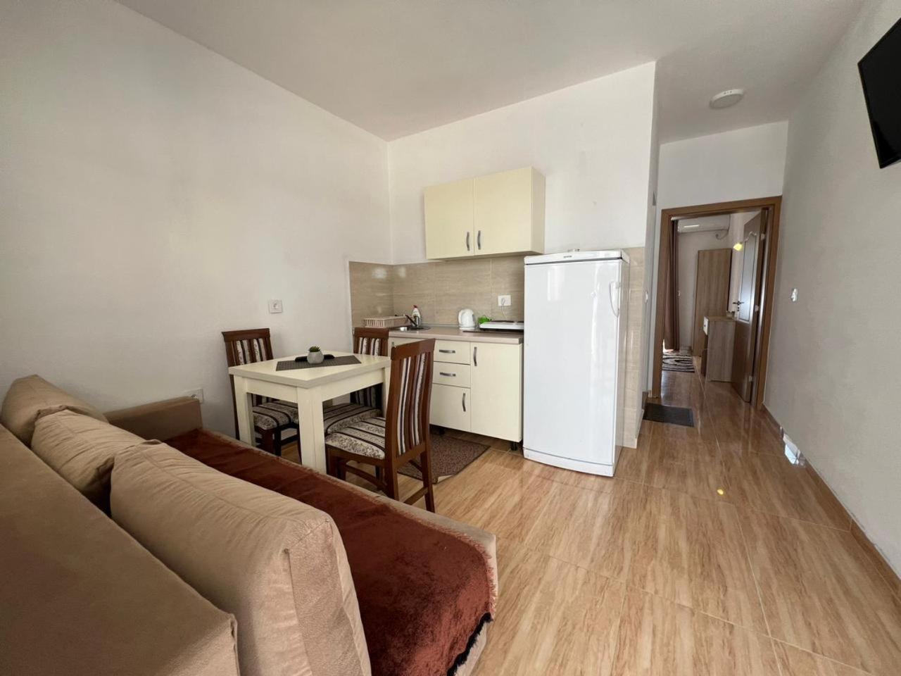 Kontiki Apartments Ulcinj Eksteriør bilde